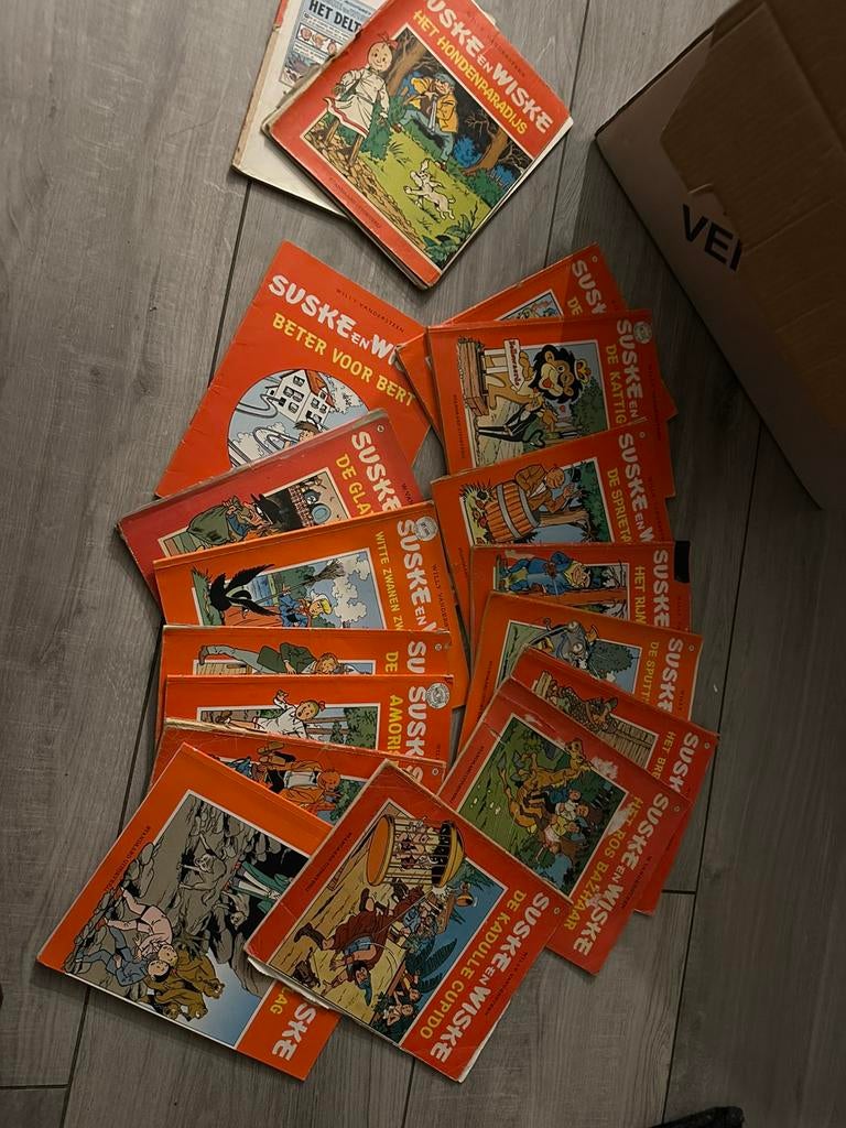 Stripboeken.  Uit de jaren 1980 enz Suske Wiske. Donald Duck, Boeken, Meerdere stripboeken, Ophalen, Zo goed als nieuw
