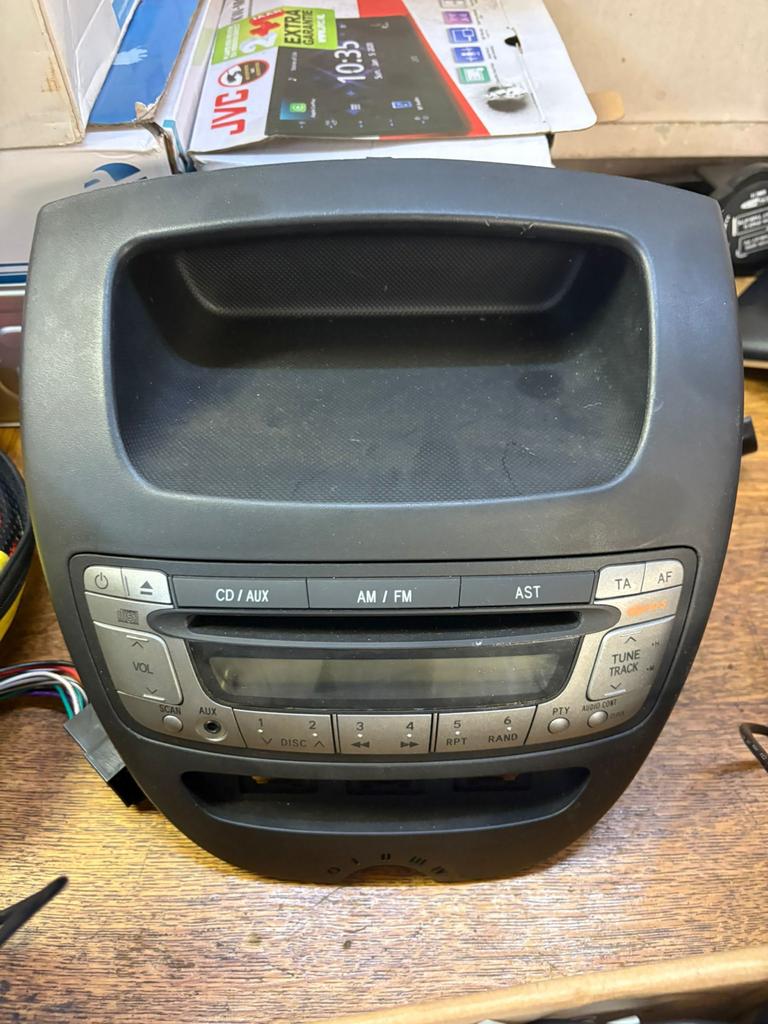 Toyota Aygo/Citroën C1/Peugeot 107 Radio CD Speler, Ophalen of Verzenden, Gebruikt