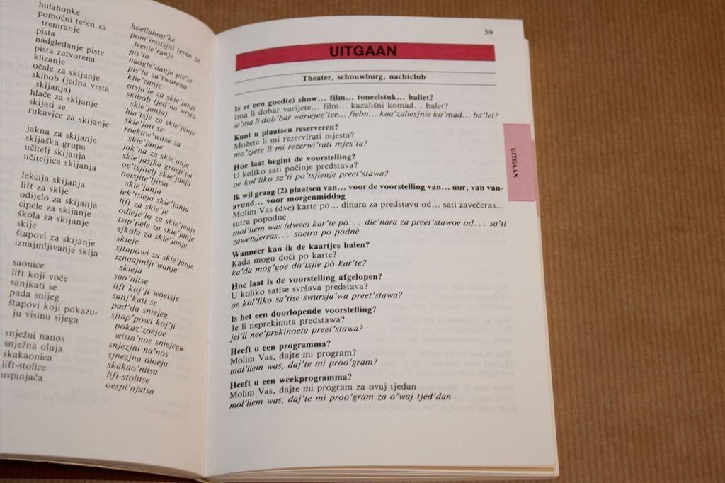 Joegoslavisch Taalgids — Kosmos, Servokroatisch, Boeken, Reisgidsen, Europa, Ophalen of Verzenden, Reisgids of -boek, Gelezen