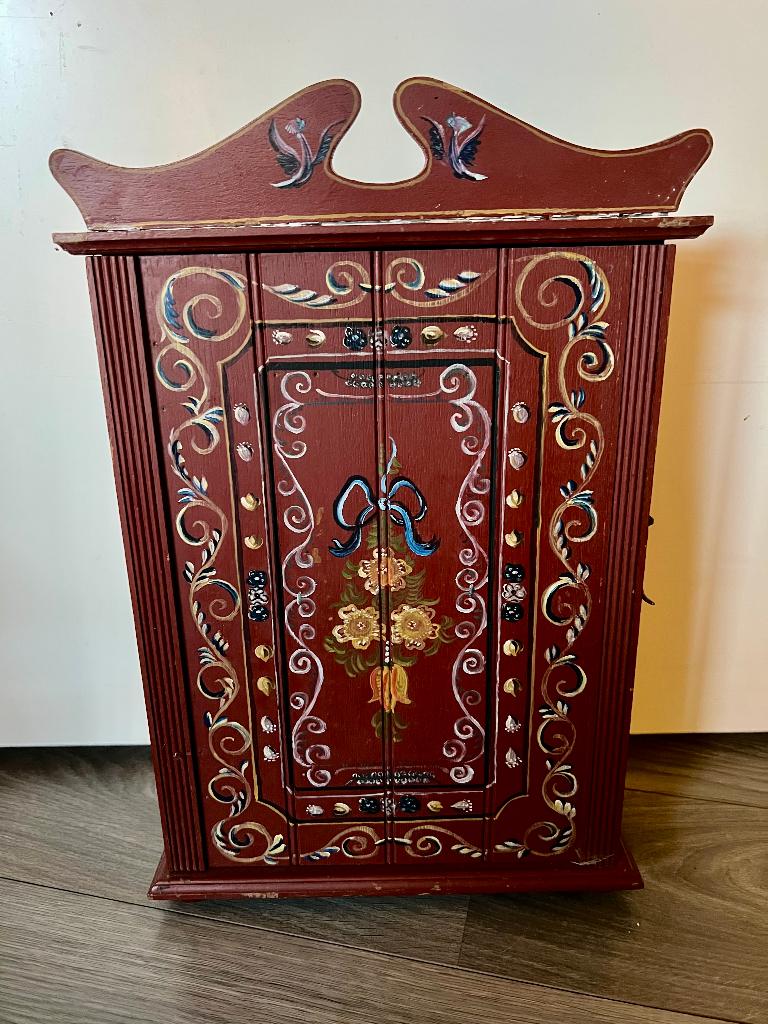 Antiek wandkastje hangkastje houten beschilderd Hindeloopen, Antiek en Kunst, Antiek | Meubels | Kasten, Ophalen of Verzenden