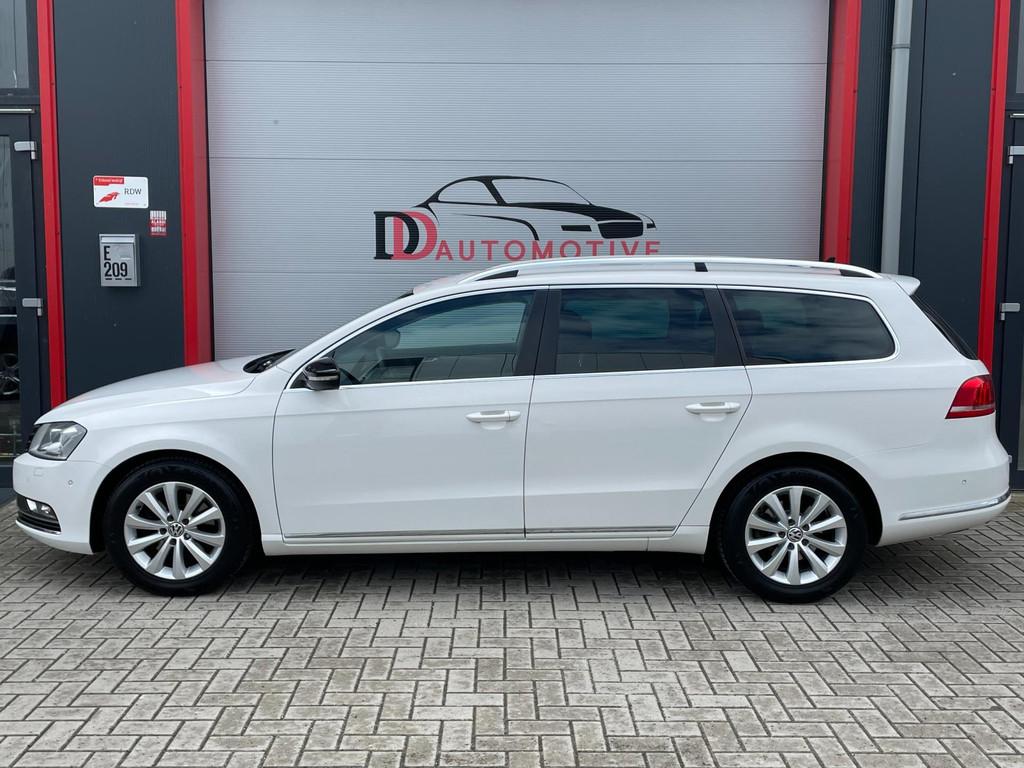 Volkswagen Passat 1.4 TSI ACT Highline Dsg |Led | Navi |Clim, Stof, Gebruikt, Zwart, Wit