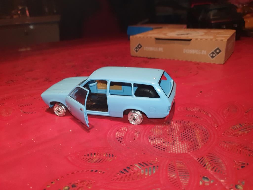 Gezocht loods / schuur voor auto.s, Ophalen, Nieuw