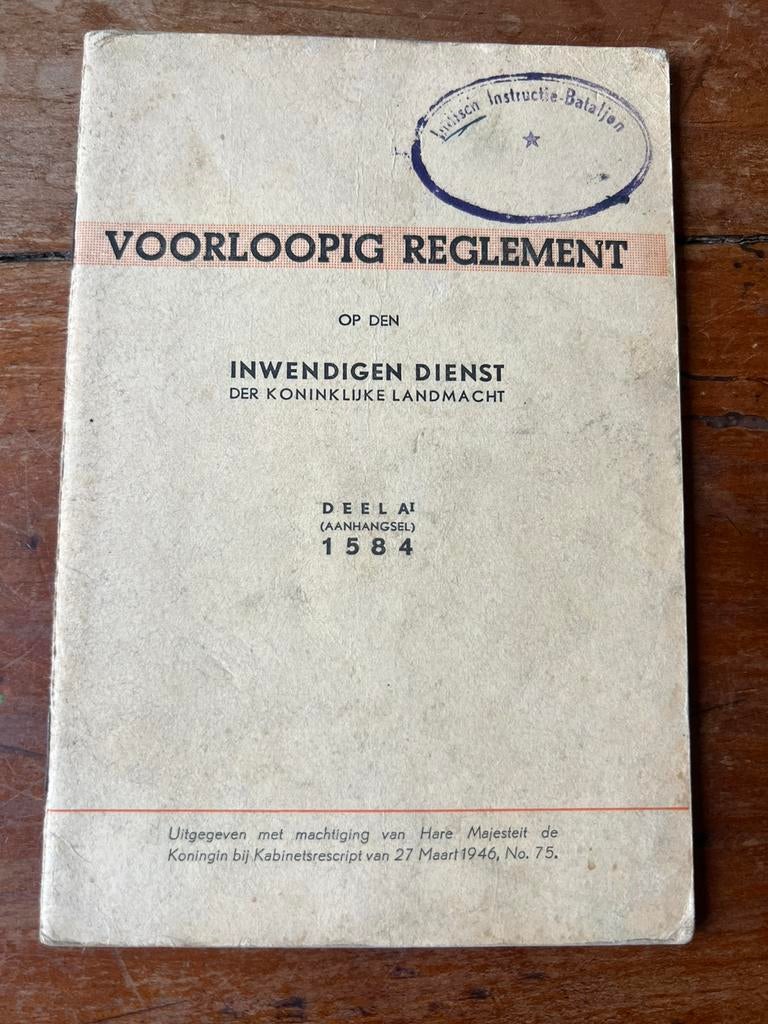 Nederlands KNIL KL Voorschrift Indisch Instructie Bataljon, Ophalen of Verzenden, Nederland, Embleem of Badge