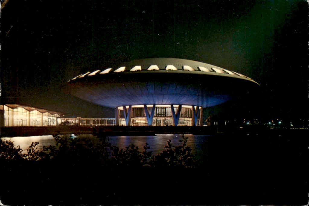 Eindhoven, Evoluon in de nacht, Verzenden, 1960 tot 1980, Gelopen, Noord-Brabant