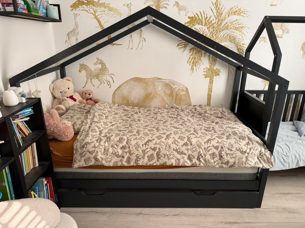 Eenpersoons bed, bedhuisje met opberglade, Kinderen en Baby's, Ophalen, 85 tot 100 cm, Zo goed als nieuw, Lattenbodem