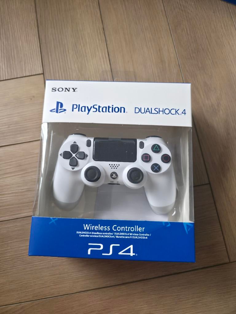 Gloednieuwe PlayStation 4-controllers Met Kabel, PlayStation 4, Nieuw, Ophalen of Verzenden, Controller