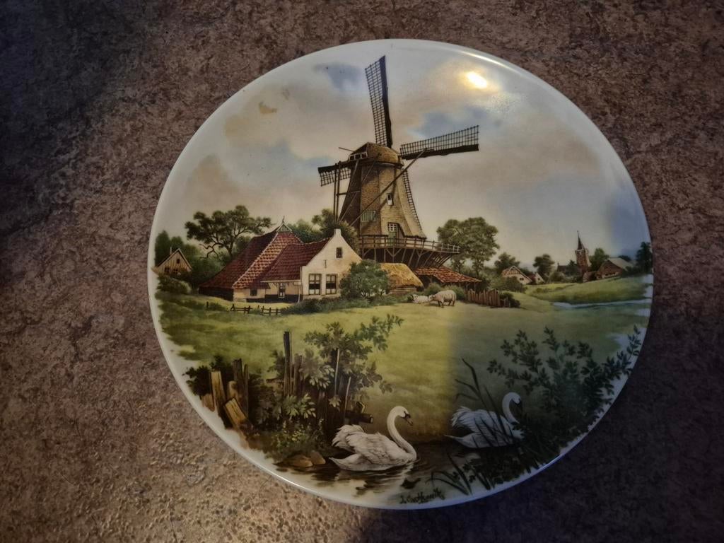 Decoratieve wandplaat Hollandse molen en zwanen, Ophalen