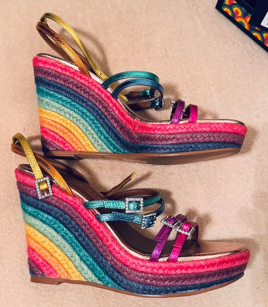 Kurt Geiger maat 38 nieuw in doos, Kleding | Dames, Nieuw, Ophalen of Verzenden, Schoenen met hoge hakken, Roze