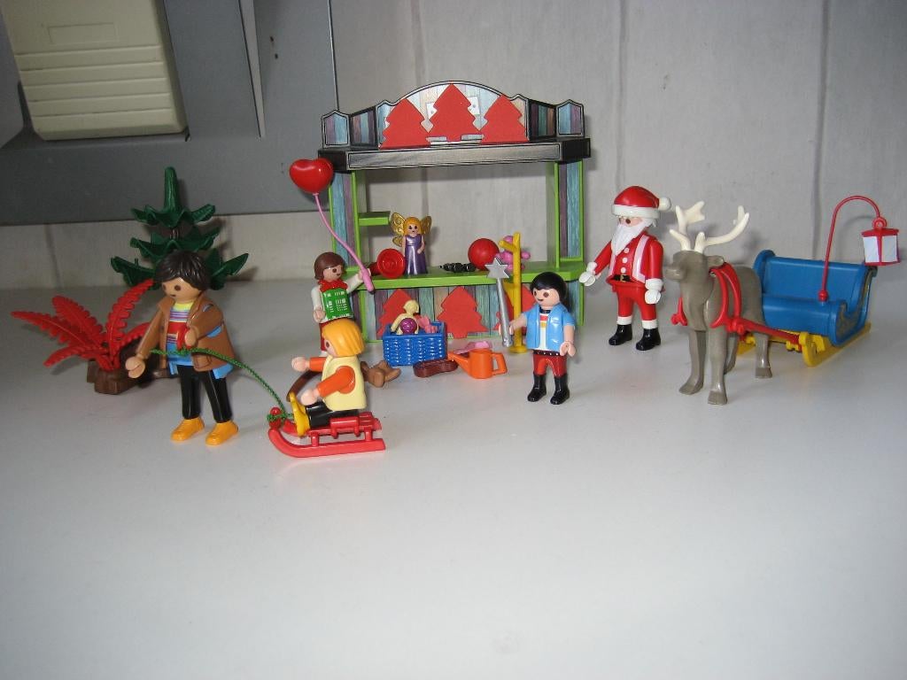 playmobil kerstman met arreslee bij kerstkraam, Ophalen of Verzenden, Zo goed als nieuw