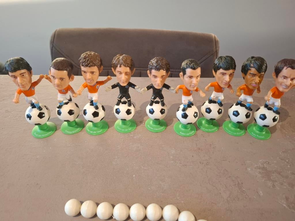 43 Voetbalpoppetjes Nederland WK 2006 en EK 2008, Ophalen of Verzenden, Zo goed als nieuw, Overige sporten, Beeldje of Poppetje