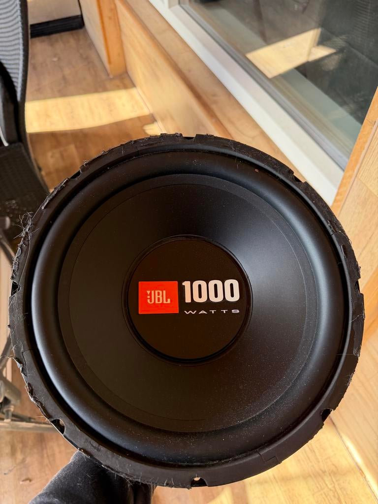 JBL subwoofer 1000 watt, Auto diversen, Autospeakers, Ophalen of Verzenden, Gebruikt