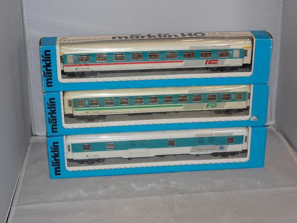 Marklin passagiers/ bagagewagon 4220/4221/4223 in OVP (#914), Wisselstroom, Wagon, Ophalen of Verzenden, Zo goed als nieuw