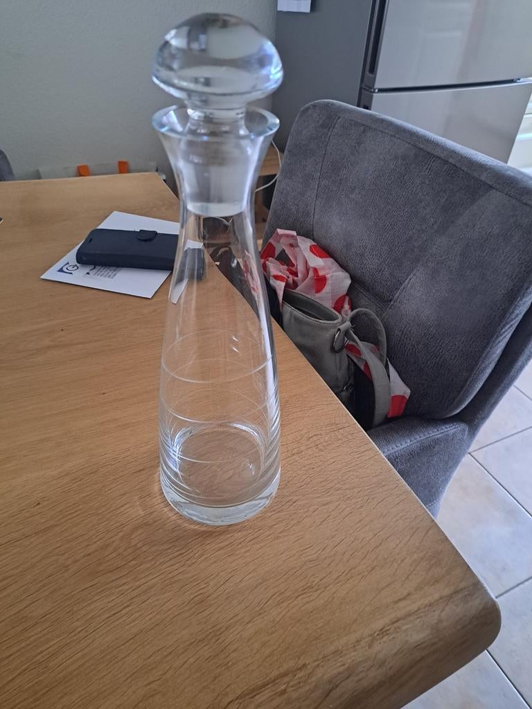 Glazen karaf, Ophalen, Zo goed als nieuw