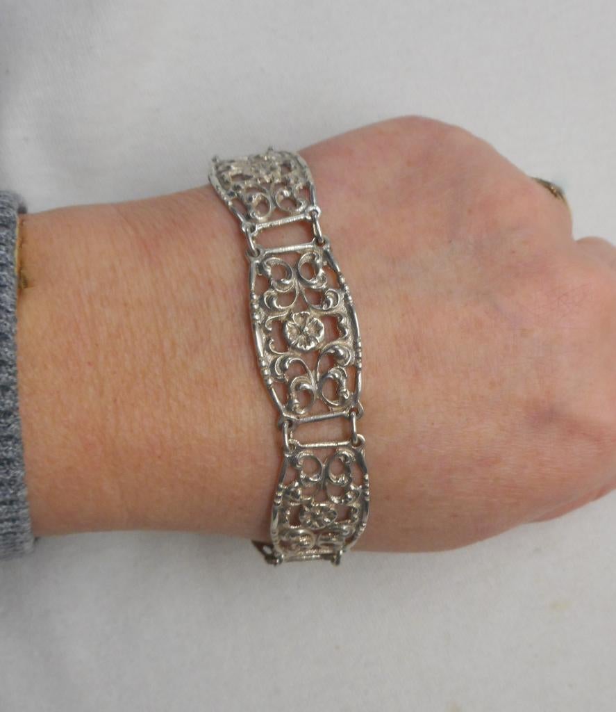 Zilveren mooie Art Nouveau armband gesigneerd nr.1389