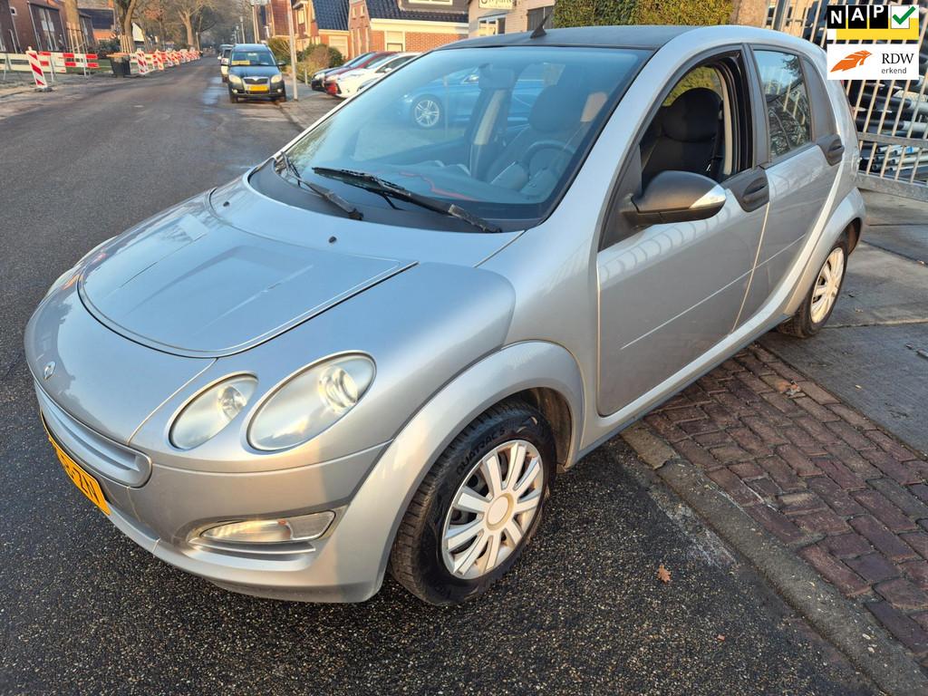 Smart Forfour 1.3 pulse airco en leer, Bedrijf, Handgeschakeld, Euro 4, Zilver of Grijs