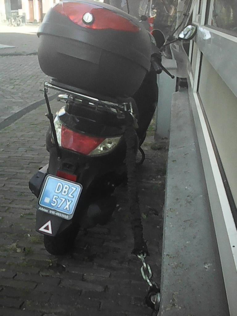scooter berrini, Gebruikt, Benzine, Maximaal 25 km/u, Ophalen