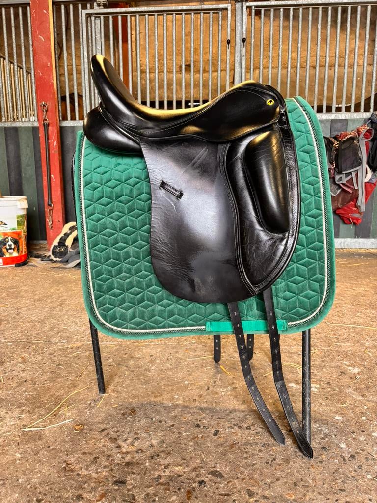 Anatomica Cygnus G3 17” dressuurzadel, Ophalen of Verzenden, Gebruikt, Dressuur