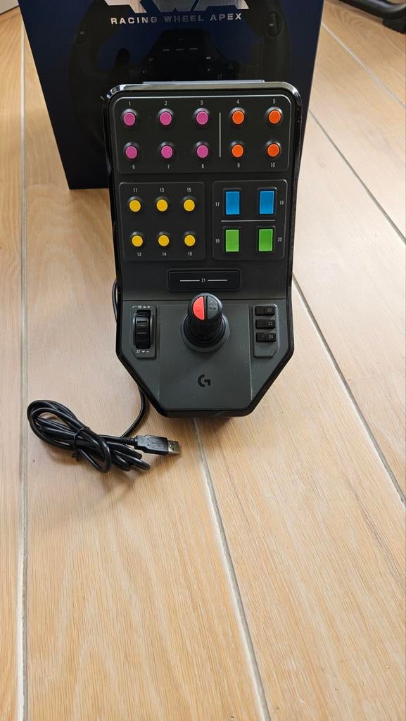 Logitech saitek side panel, Ophalen of Verzenden, Zo goed als nieuw, Logitech