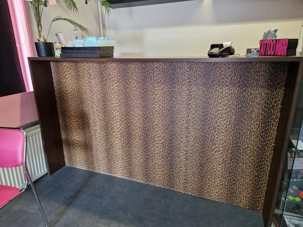 Balie panterprint, Ophalen