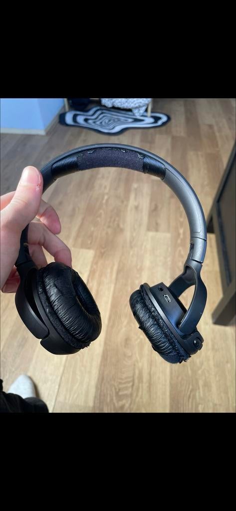 JBL Koptelefoon - Werkt perfect, padding beschadigd, Audio, Tv en Foto, Koptelefoons, Overige merken, Gebruikt, Draadloos, Op oor (supra aural)