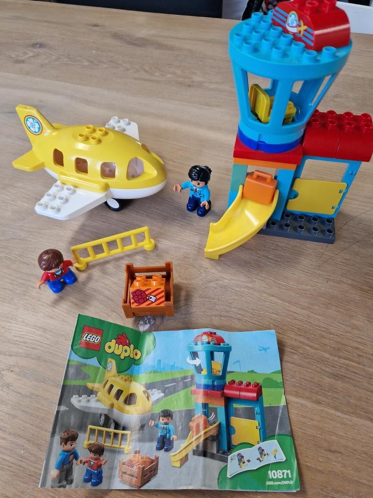 Duplo Vliegveld 10871 met beschrijving, Ophalen, Gebruikt, Complete set, Duplo