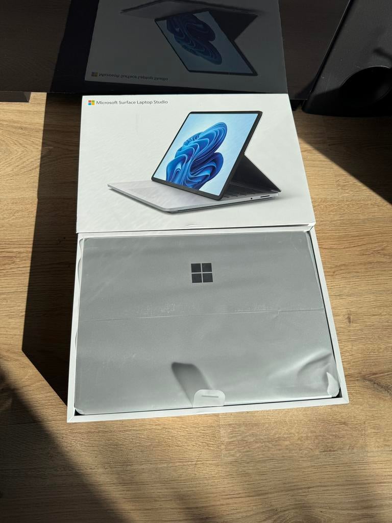 3-in-1 Surface Laptop Studio, Computers en Software, Windows Tablets, Ophalen, Zo goed als nieuw
