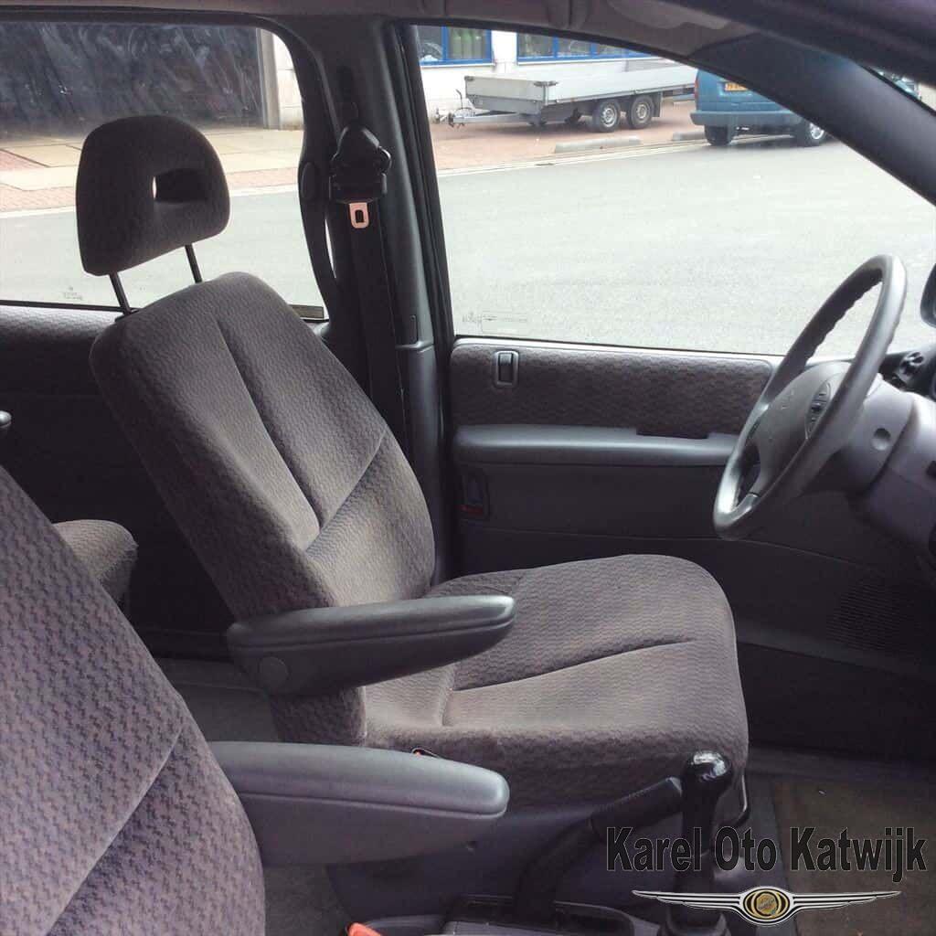 Voorstoel links Chrysler Voyager / Grand Voyager 1998-2000 k, Auto-onderdelen, Interieur en Bekleding, Gebruikt, -, -, Ophalen of Verzenden