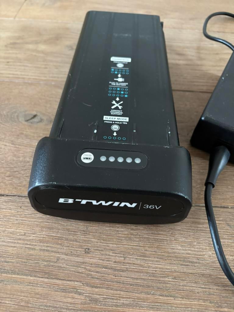 Btwin batterij elektrische fiets, Ophalen of Verzenden, Zo goed als nieuw, Overige merken