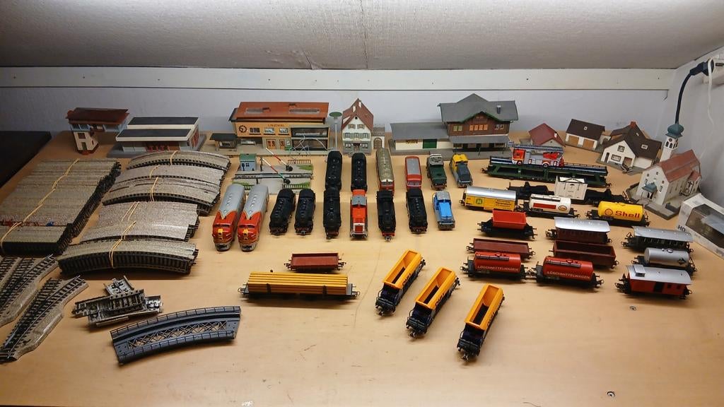 Marklin H0  - 13 locomotieven/Wagons/Rails/etc., Wisselstroom, Gebruikt, Locomotief, Analoog