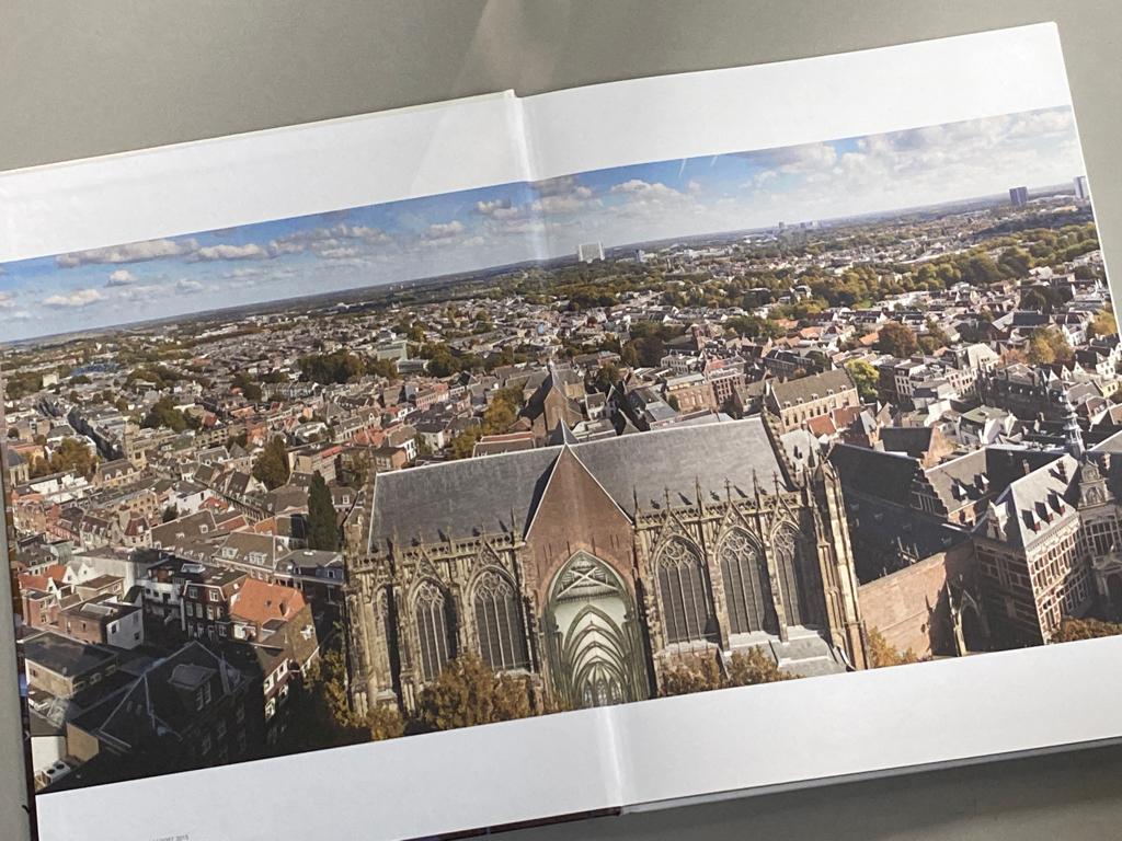 Stadsgezichten, Utrecht in transitie (2016), Ophalen of Verzenden, Zo goed als nieuw