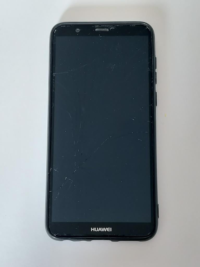 Huawei P smart met 5 hoesjes, Telecommunicatie, Mobiele telefoons | Huawei, Ophalen of Verzenden