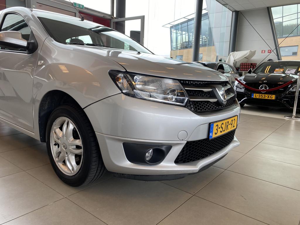 Dacia Sandero 0.9 TCe Lauréate,Navigatie,Airco,Elektrischpa, Voorwielaandrijving, Stof, Gebruikt, 937 kg