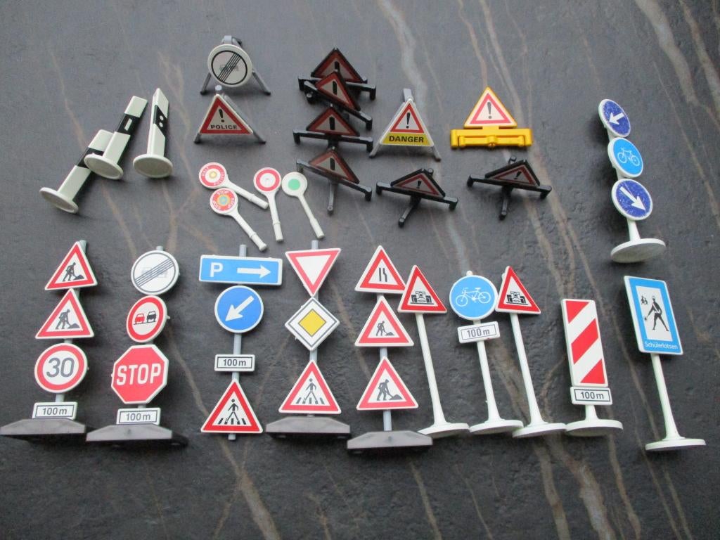 Playmobil verkeersborden set verkeersbord, Kinderen en Baby's, Speelgoed | Playmobil, Ophalen of Verzenden, Zo goed als nieuw