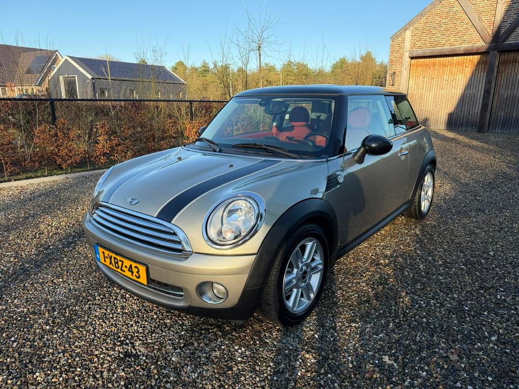 Mini Cooper 1.6 | Airco | Pano | APK | Unieke spec, Auto's, Voorwielaandrijving, 750 kg, 4 cilinders, 4 stoelen