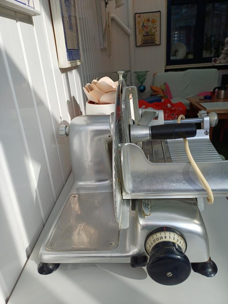 Weinig gebruikte snijmachine - Zo goed als nieuw, Ophalen, Zo goed als nieuw