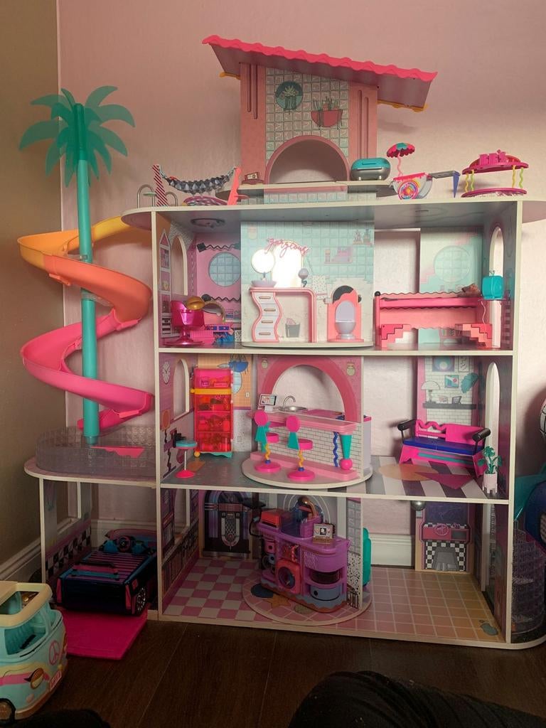 LOL Surprise Poppenhuis met veel poppen en accessoires, Ophalen, Poppenhuis