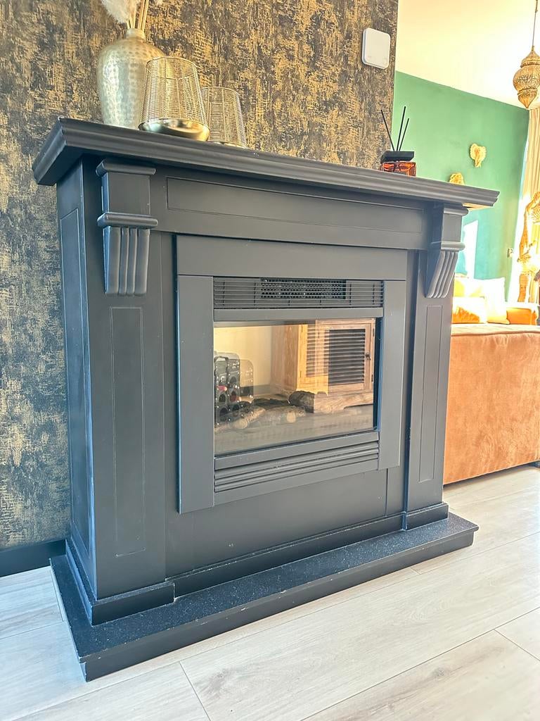 Zwarte elektrische haard, Huis en Inrichting, Haarden, Gebruikt, Elektrische haard, Ophalen