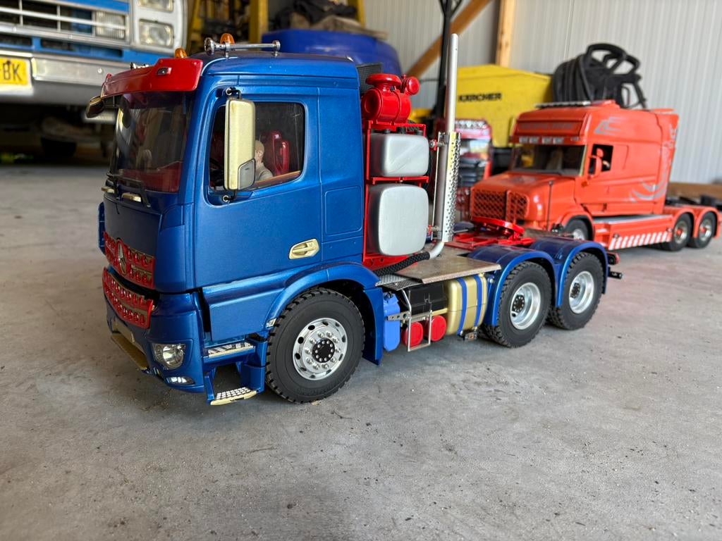 Rc zwaar transport truck. 1/14, Hobby en Vrije tijd, Modelbouw | Radiografisch | Auto's, Ophalen of Verzenden, Zo goed als nieuw