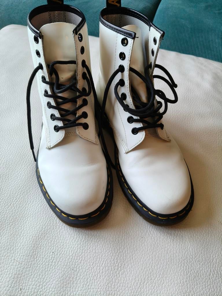 Dr. Martens wit maat 39, Ophalen of Verzenden, Zo goed als nieuw, Wit