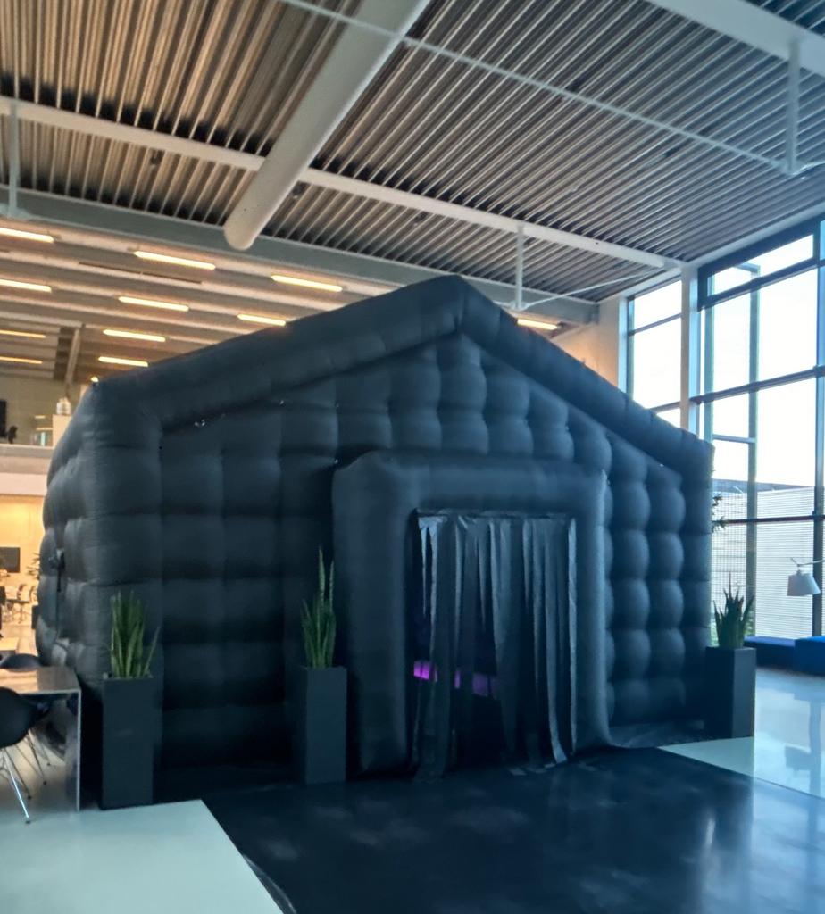 Hippe discotent met of zonder DJ, Ophalen of Verzenden, Zo goed als nieuw, Minder dan 5 meter