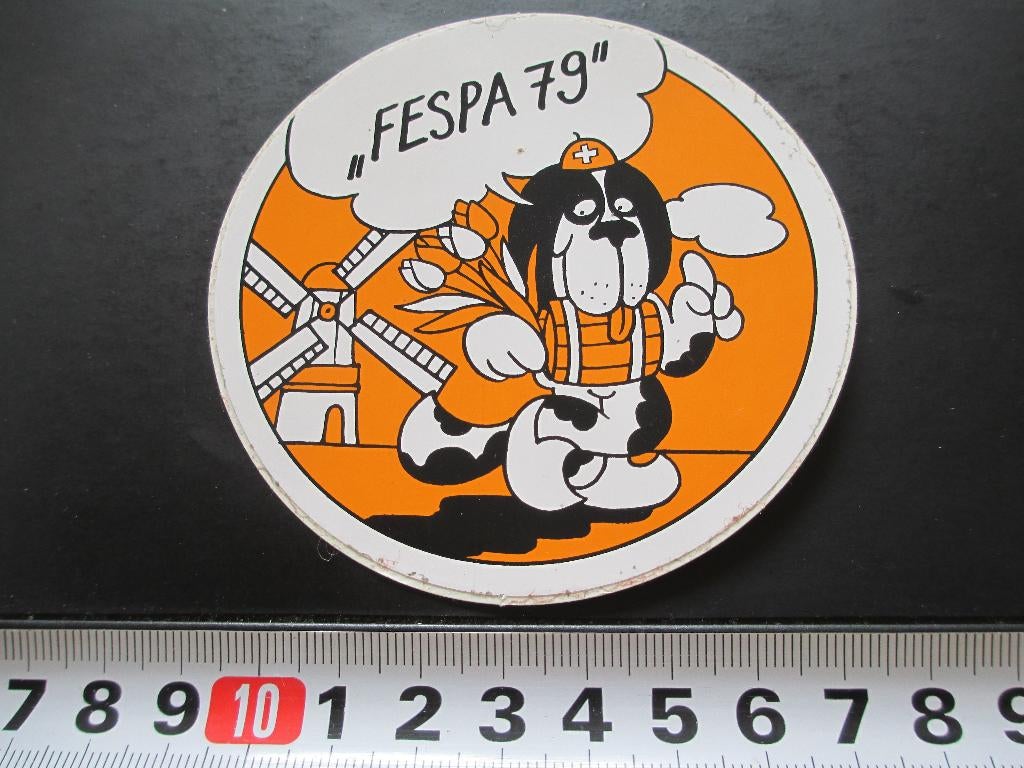 sticker fespa 79 strip molen hond tulpen klompen drankton, Ophalen, Zo goed als nieuw