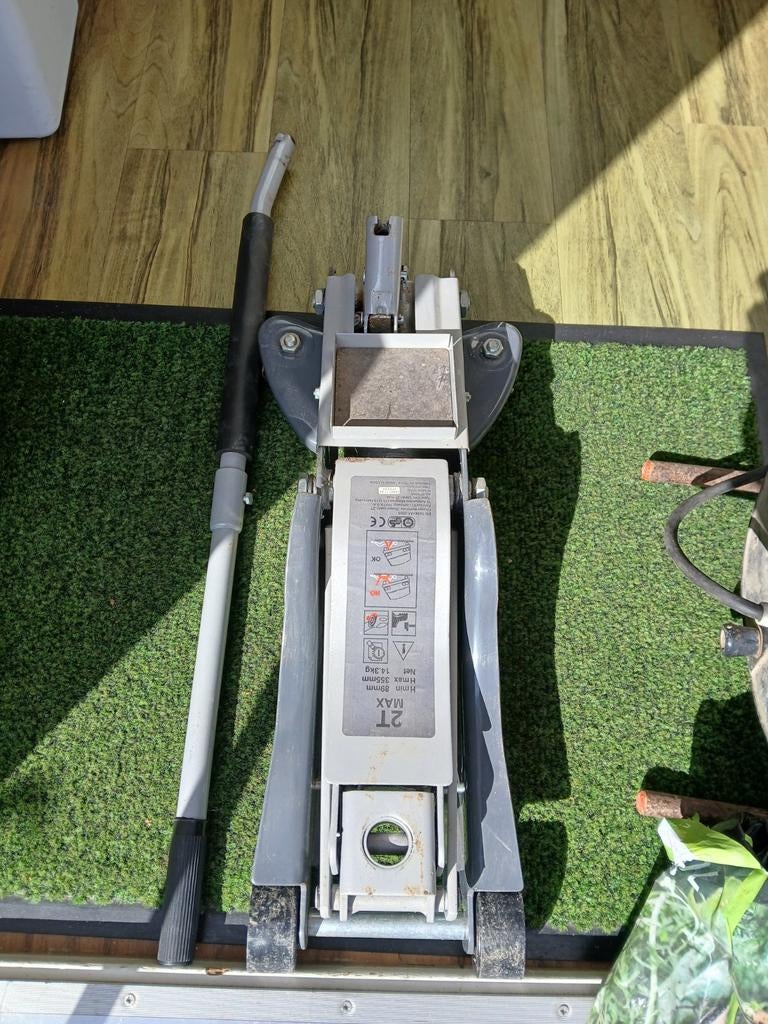 Hydraulische krik Norauto 2T, Ophalen, Gebruikt, Hydraulisch, Garagekrik