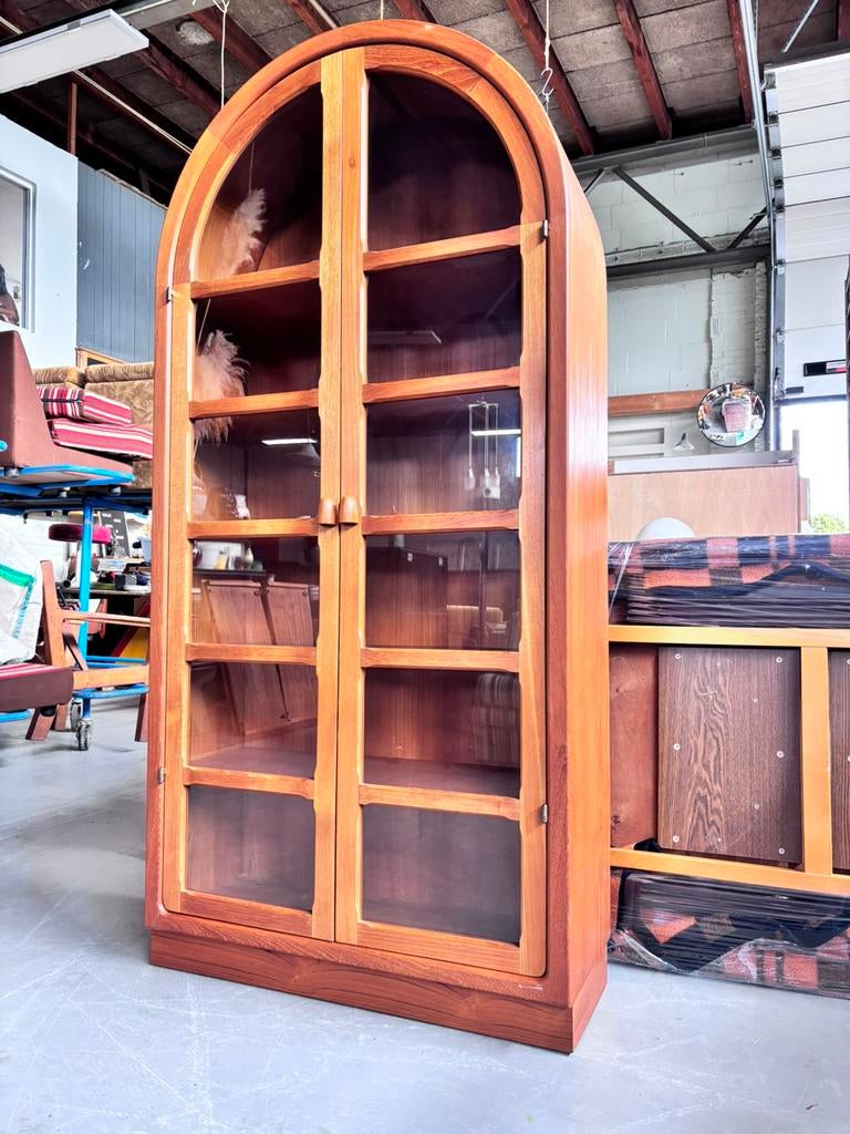 Vintage vitrinekast deens teak boogkast, Huis en Inrichting, Ophalen, Gebruikt, C, 50 tot 100 cm