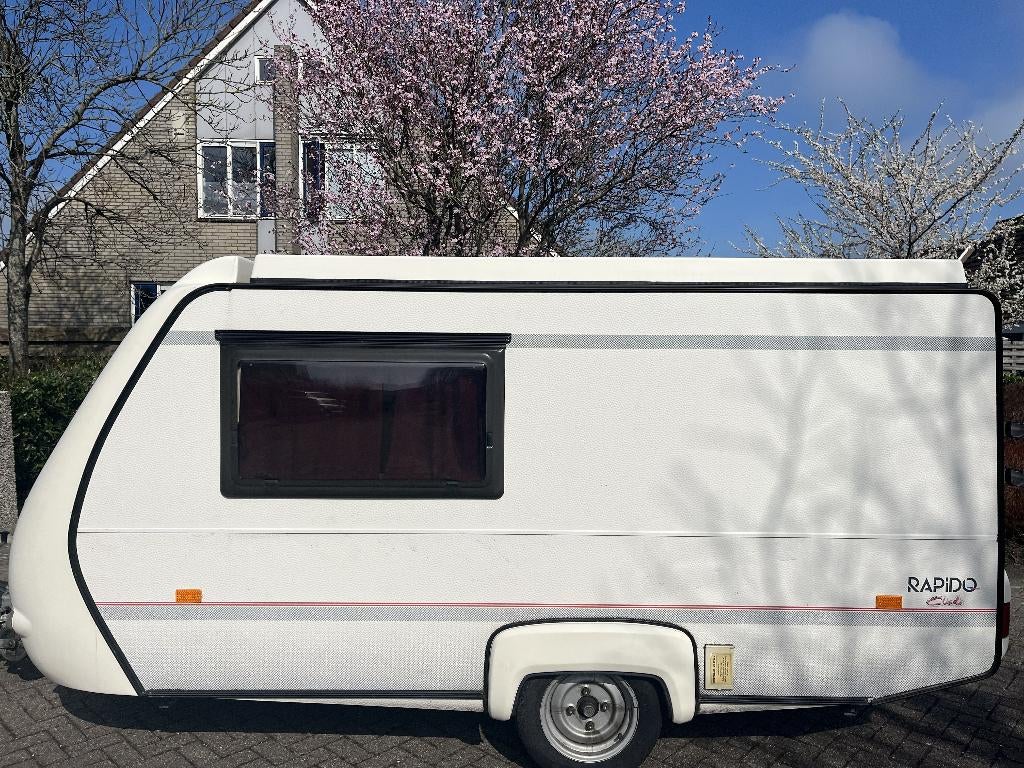 Rapido 31 Hefdakcaravan, Bedrijf, Treinzit, Rapido, Tot en met 4