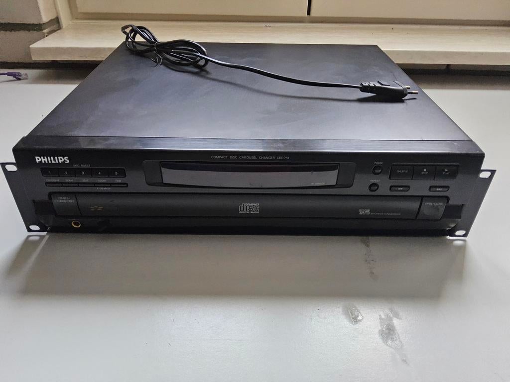 Philips CDC751 5cd wisselaar gemonteerd op 19 inch plateau, Ophalen of Verzenden, Philips, Wisselaar
