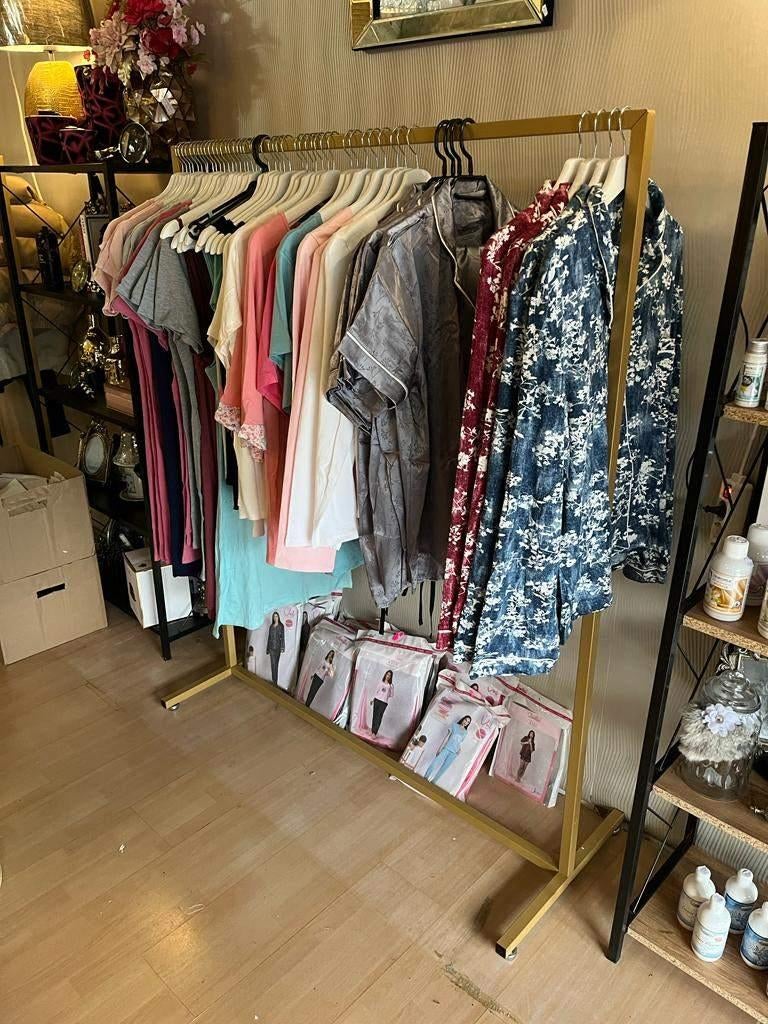 NIEUW partij lingerie, pyjama’s en kinderondergoed, Kleding | Dames, Ondergoed en Lingerie, Onbekend, Ophalen, Zwart, Nachtkleding