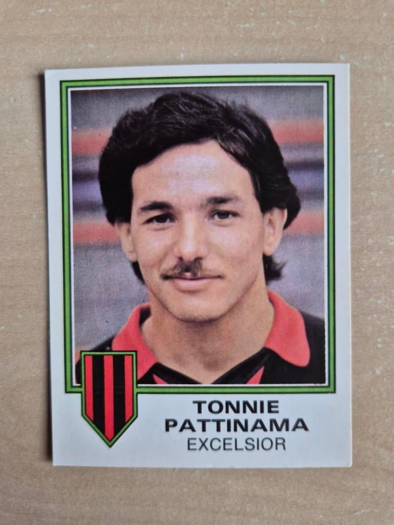 Panini Voetbal 81 Tonnie Pattinama Excelsior, Ophalen of Verzenden, Zo goed als nieuw, Ajax, Poster, Plaatje of Sticker