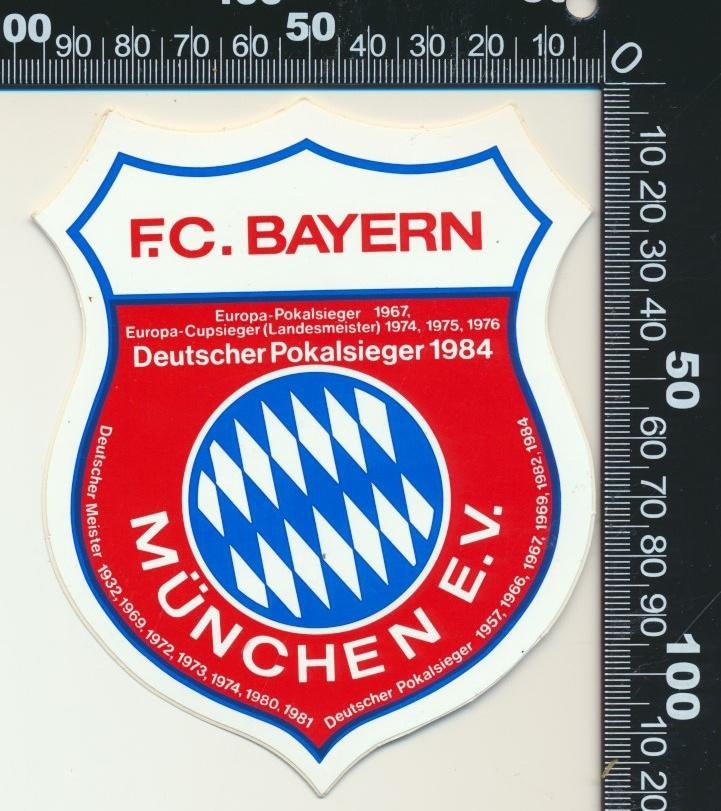 Sticker: FC Bayern Munchen - Deutscher Pokalsieger 1984, Ophalen of Verzenden, Zo goed als nieuw, Sport