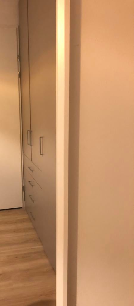 Raffito kledingkast, Gebruikt, 200 cm of meer, 200 cm of meer, 50 tot 75 cm