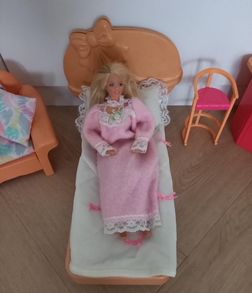 Vintage retro jaren 60 poppenhuis meubeltjes barbiehuis, Ophalen of Verzenden, Zo goed als nieuw, Poppenhuis